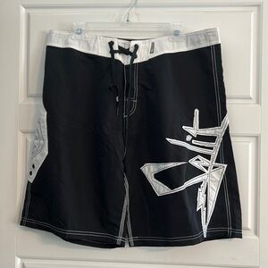 SPLIT NWOT BOARDSHORTS LONG SWIM TRUNKS 36 WAIST